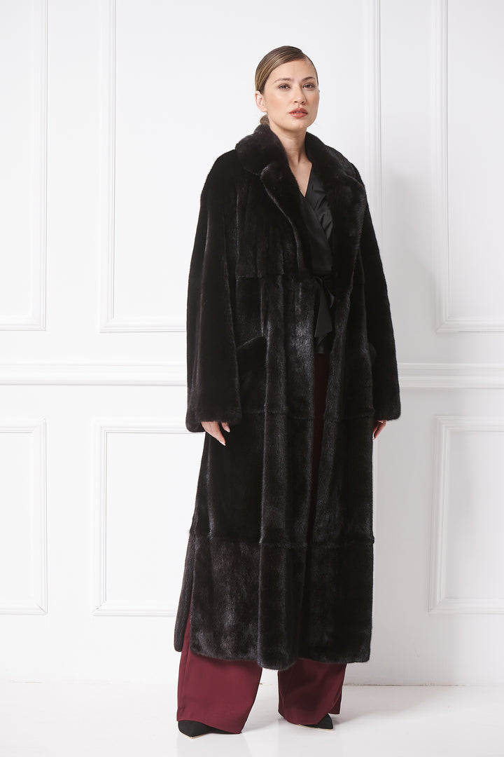 Classy Mink Coat with English Collar