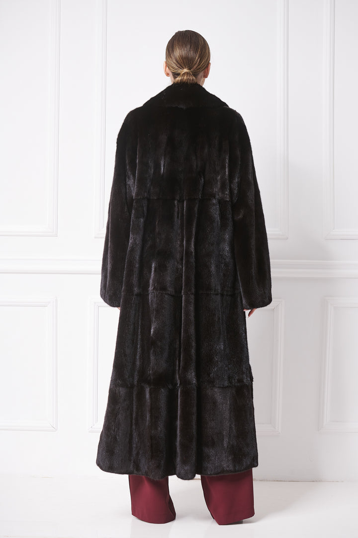 Classy Mink Coat with English Collar