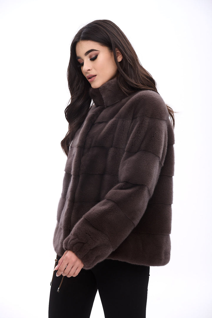 Nerzjacke mit strukturierter Silhouette