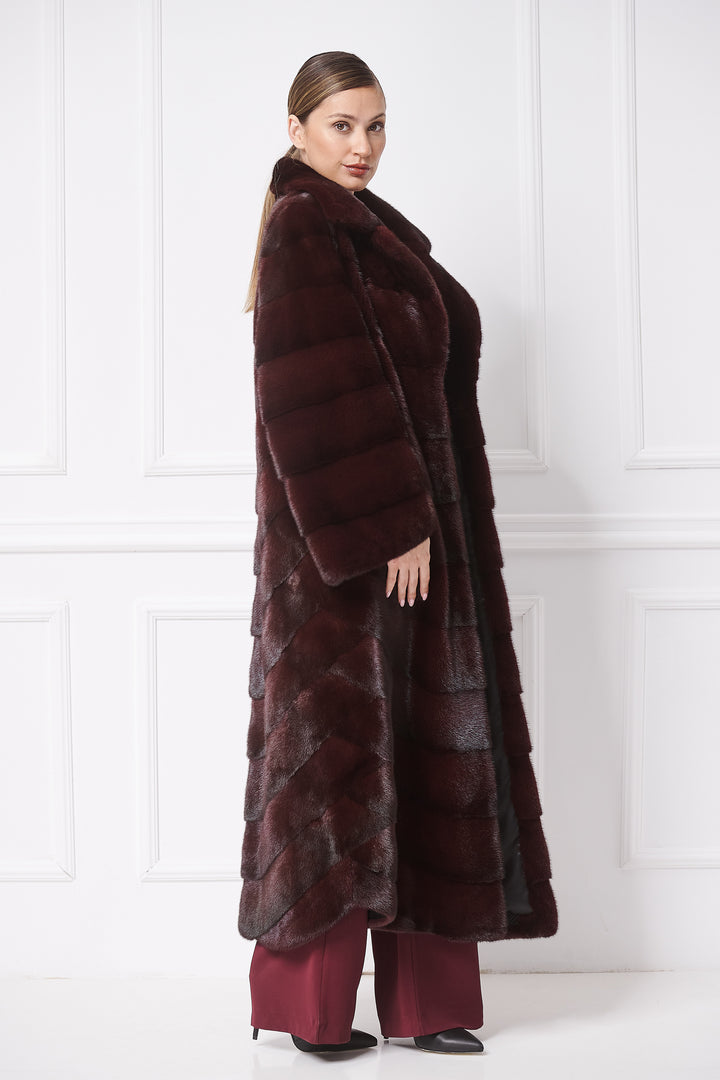 Classy Long Mink Coat with english collar