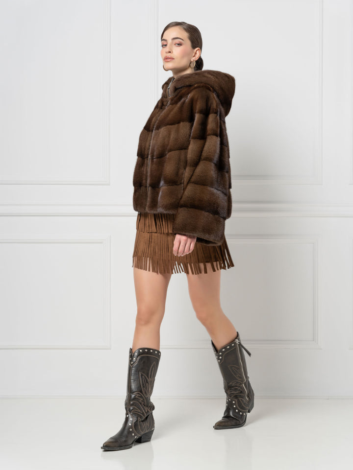 Short hooded jacket