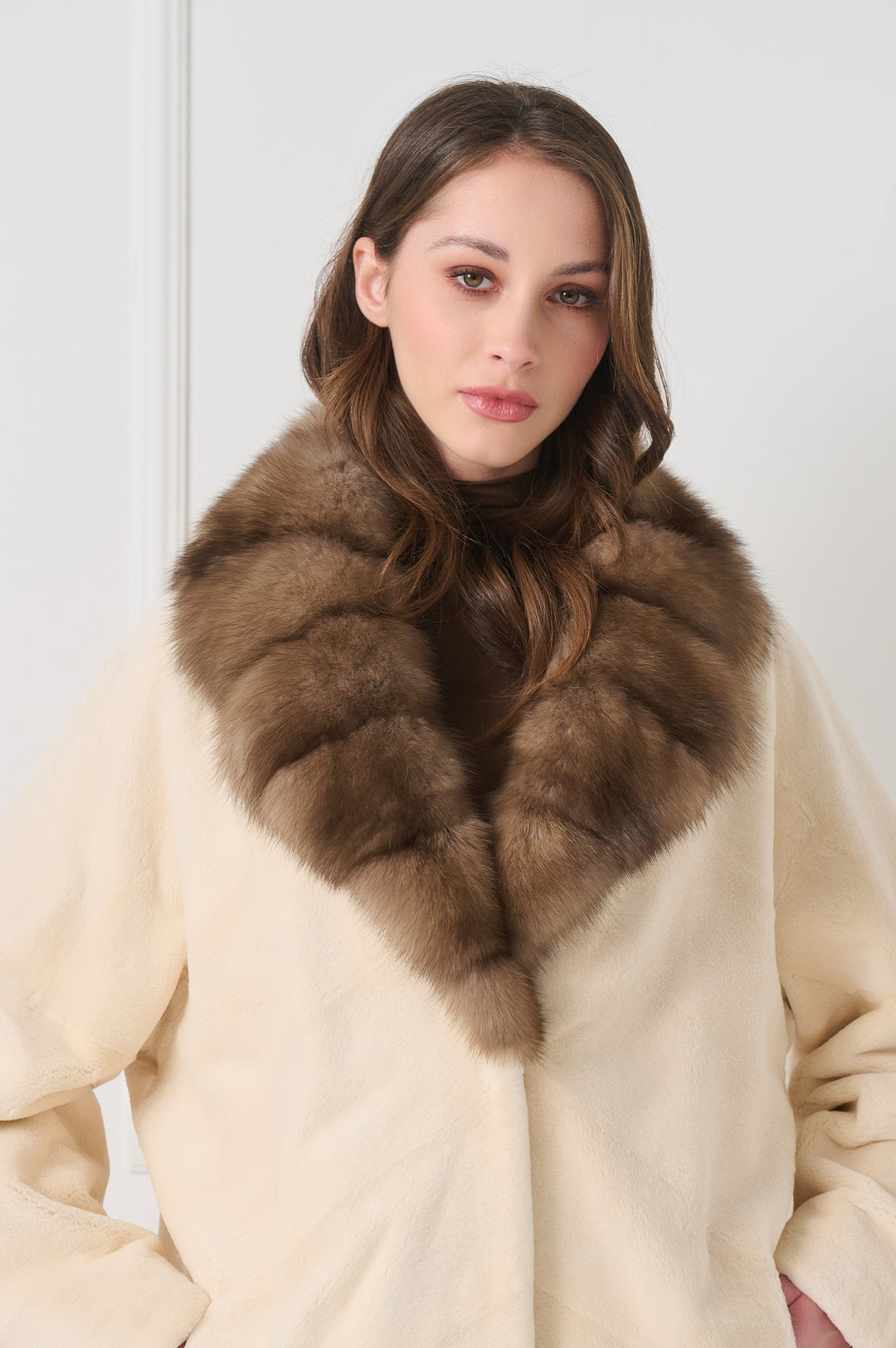Шуба из стриженой норки с воротником из соболя