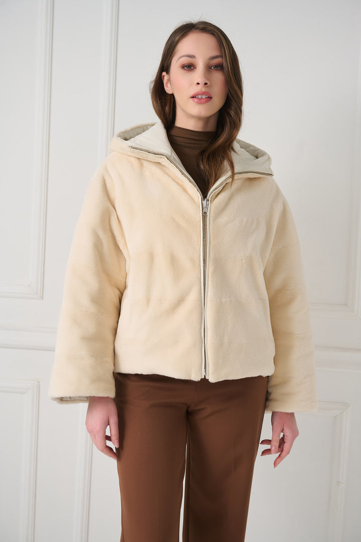 Двусторонняя куртка из стриженой норки с капюшоном