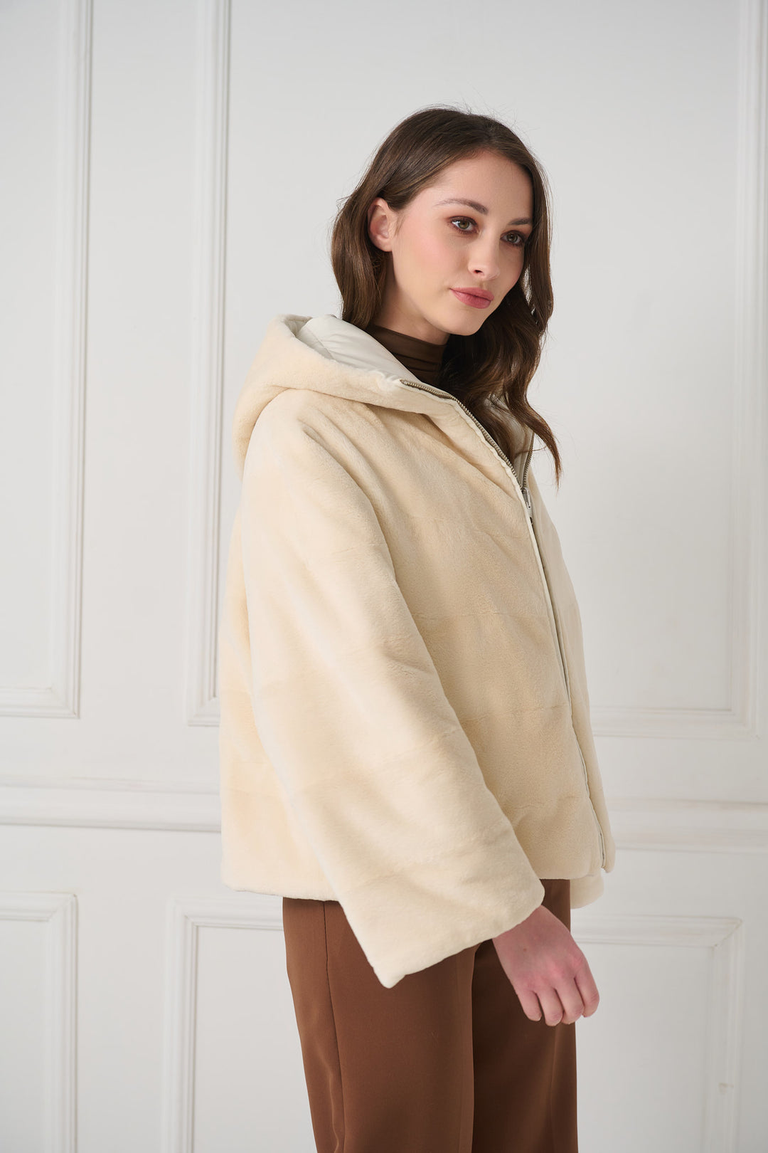 Двусторонняя куртка из стриженой норки с капюшоном