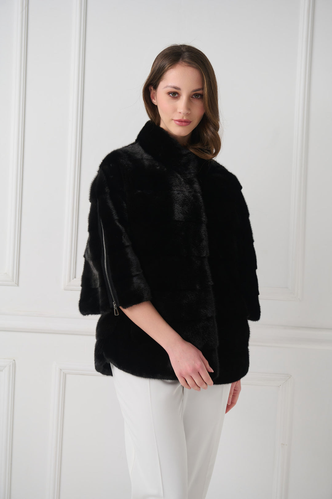 Giacca in visone con maniche dettagliate con zip