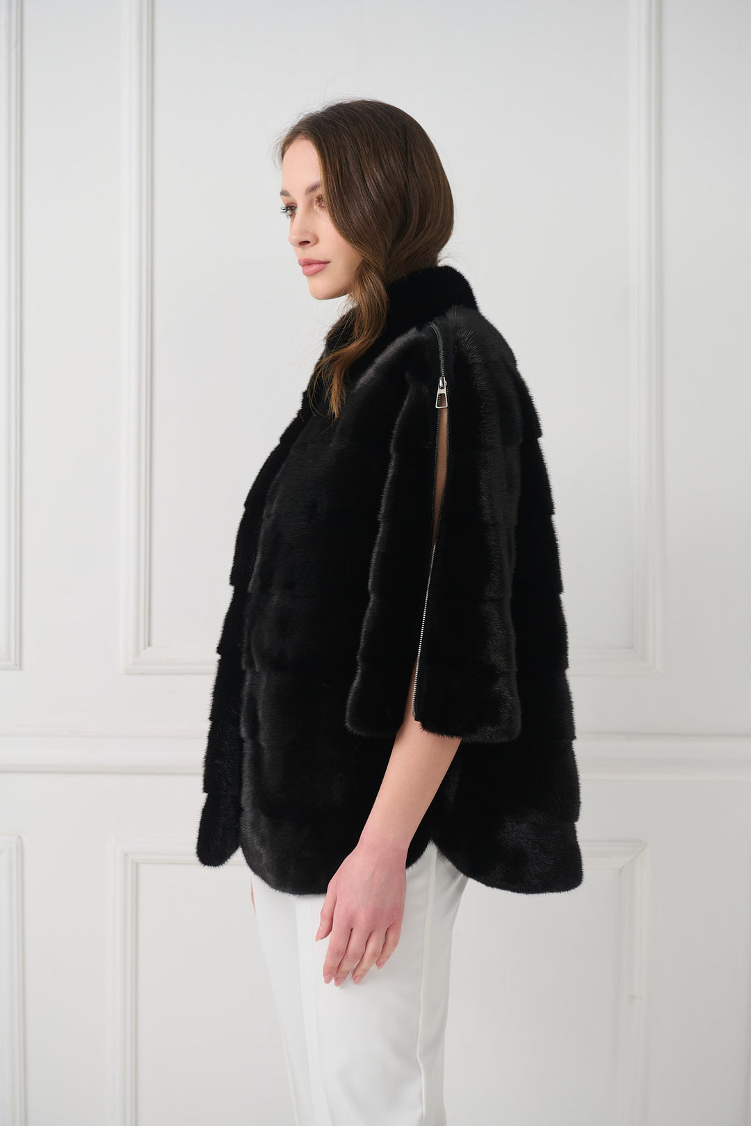 Giacca in visone con maniche dettagliate con zip