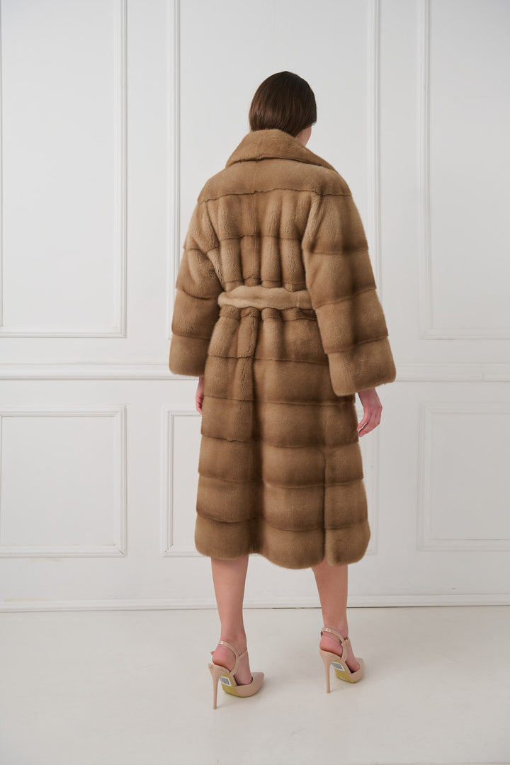 Mink coat with english lapels