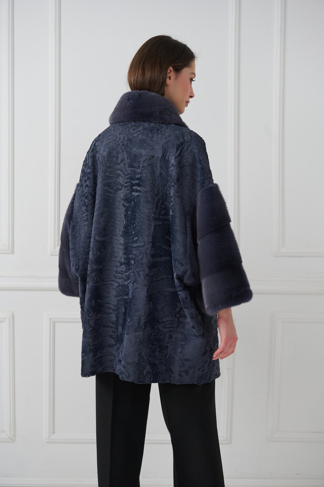 Persischer Lammfellmantel mit Nerzdetails