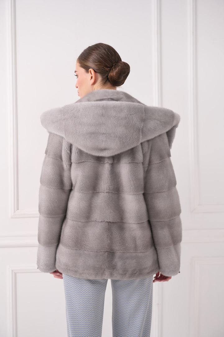 Kapuzenjacke aus Nerzpelz