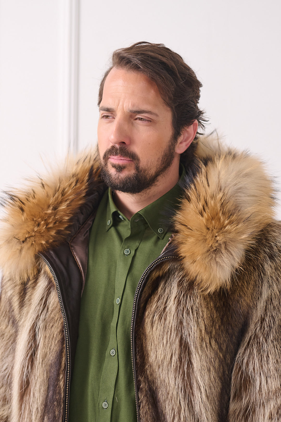 Veste pour homme en fourrure de raton laveur avec capuche en renard