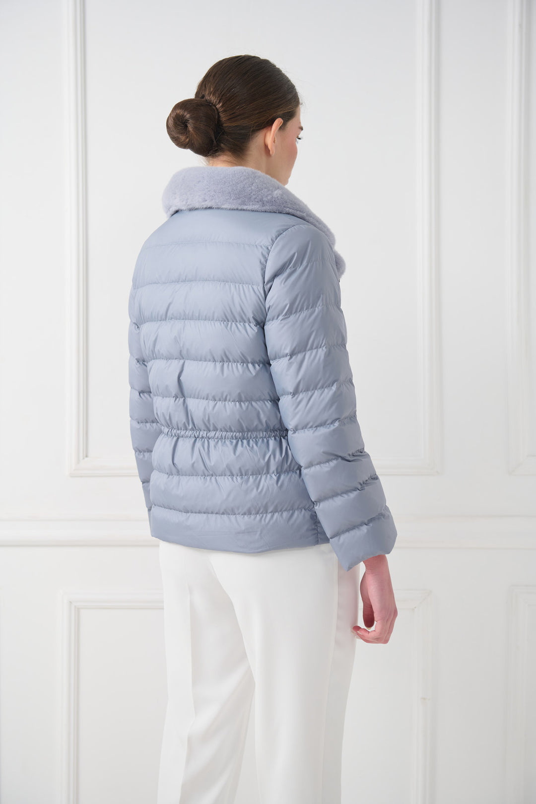 Short down jacket with mink
