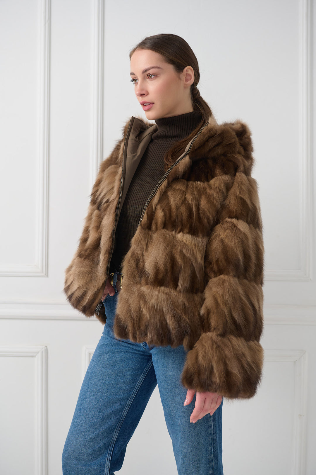 Wendbare Kapuzen-Zobeljacke