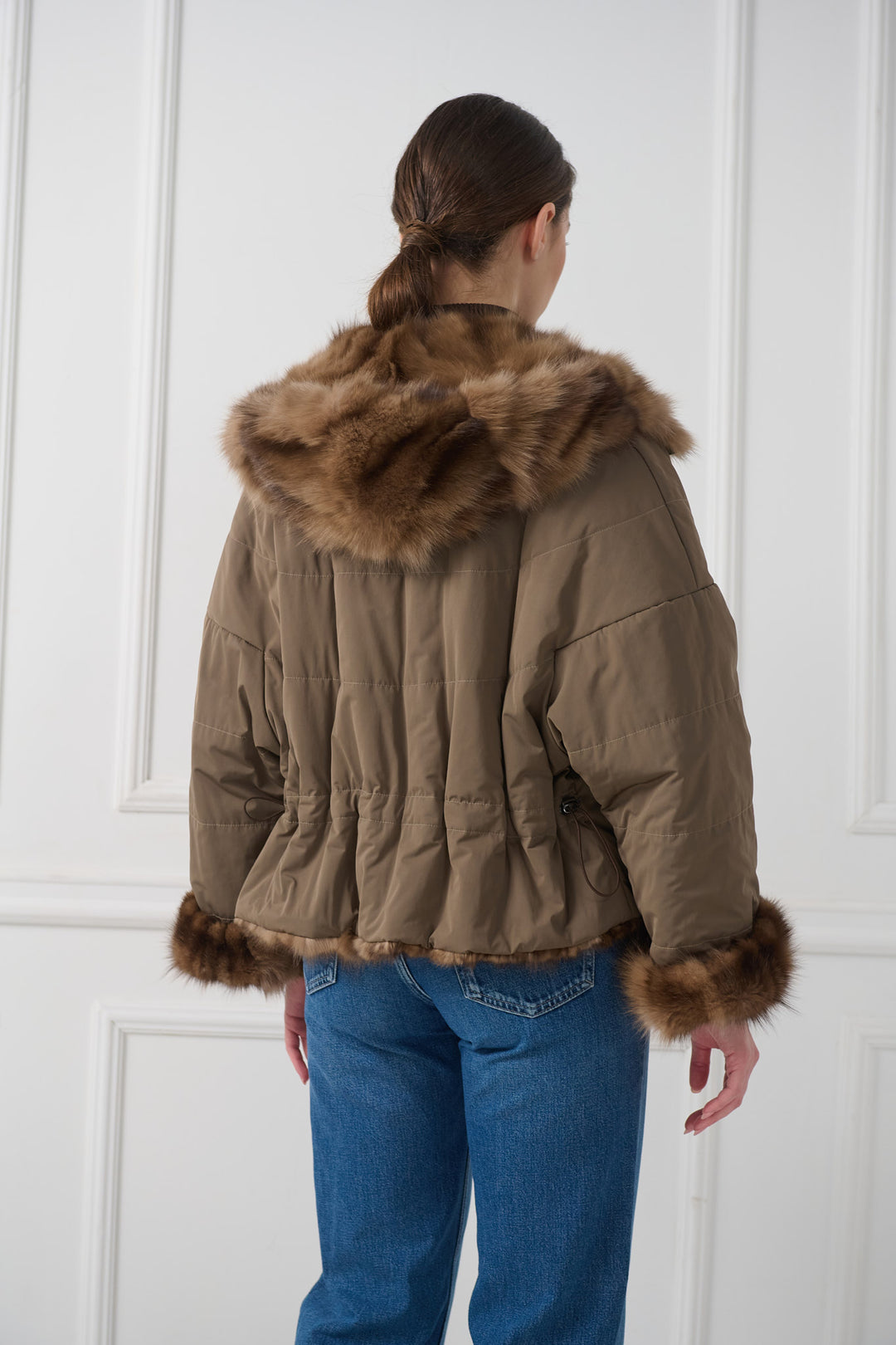 Wendbare Kapuzen-Zobeljacke