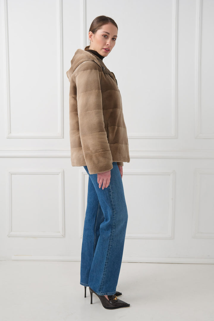 Двусторонняя куртка из стриженой норки с капюшоном