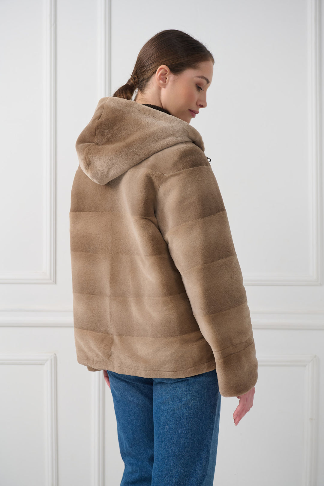 Двусторонняя куртка из стриженой норки с капюшоном