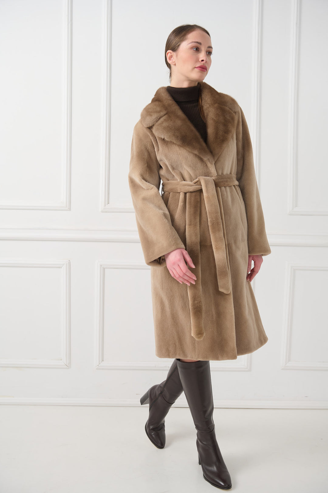 Manteau en vison ceinturé