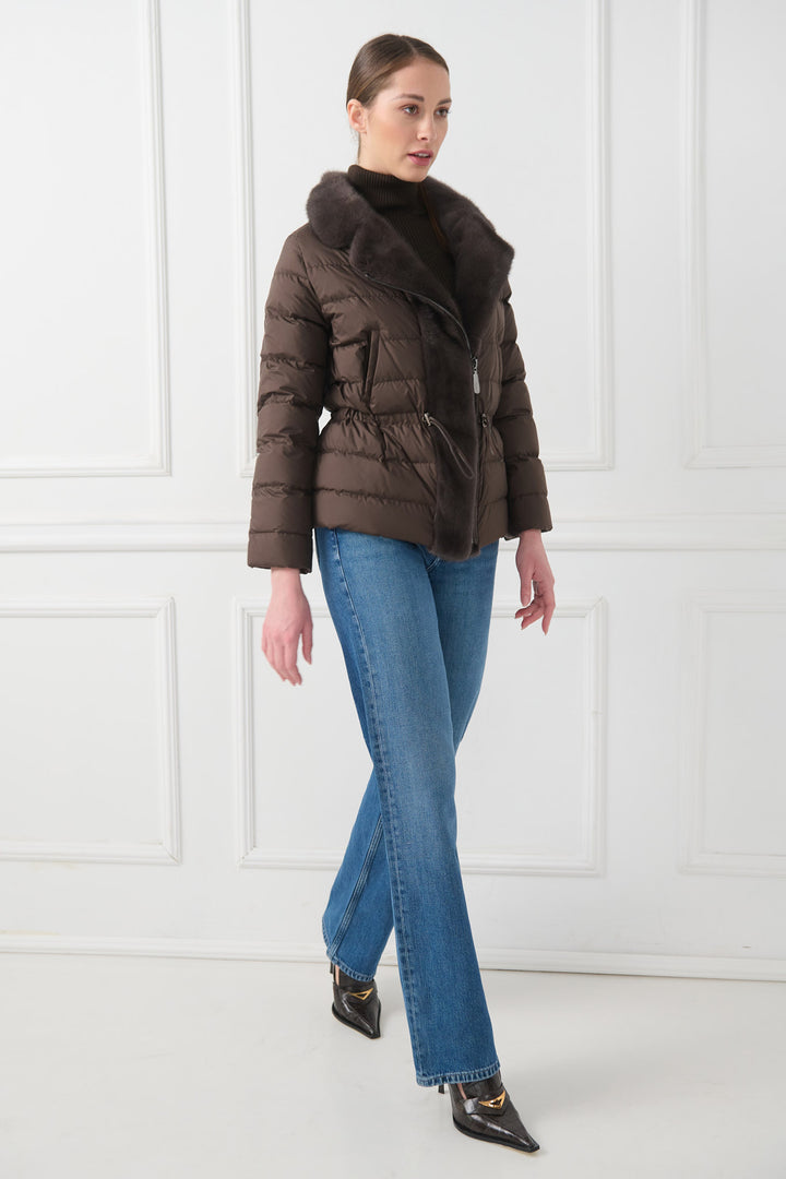 Short down jacket with mink