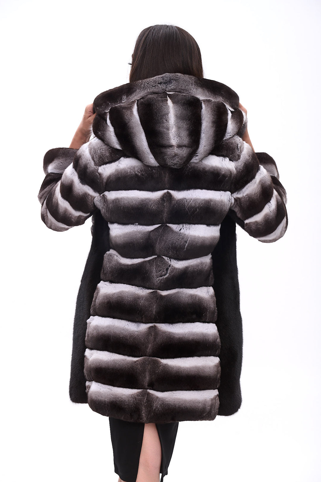 Chinchilla-Jacke mit schwarzen Nerzdetails